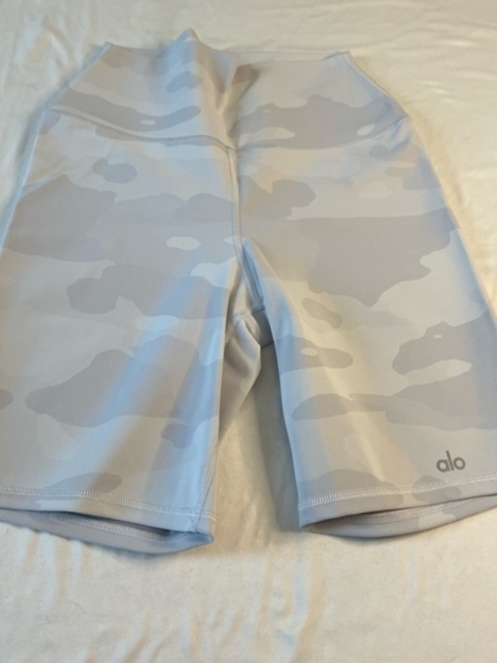 ALO BIKER SHORTS